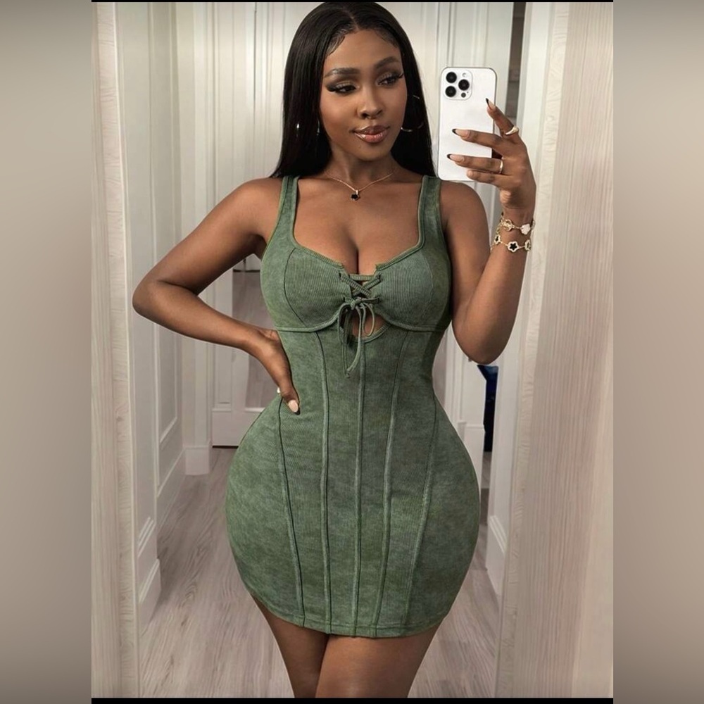 Elegant Green Bodycon Dress